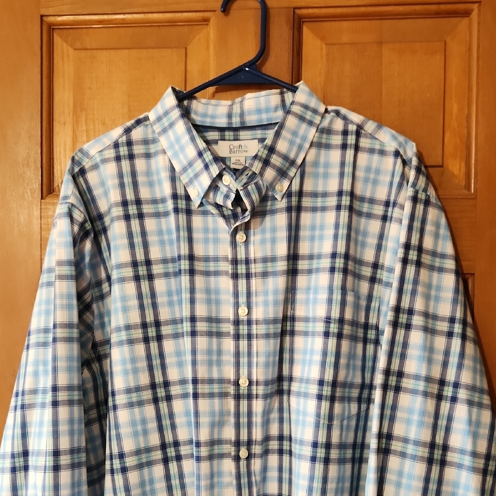 Brooks Brothers Blue and White Casual Button Down Shirt